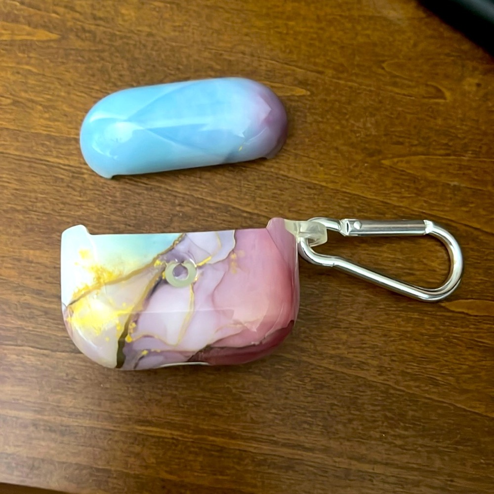 AirPod case cover with clip